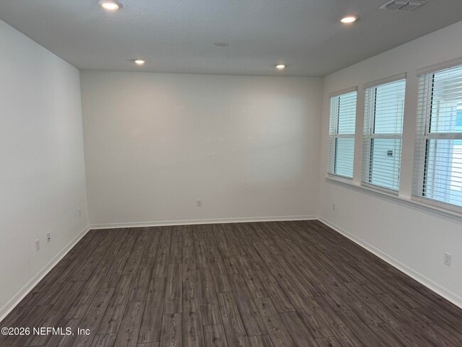 Building Photo - 236 Hawthorn Pk Cir