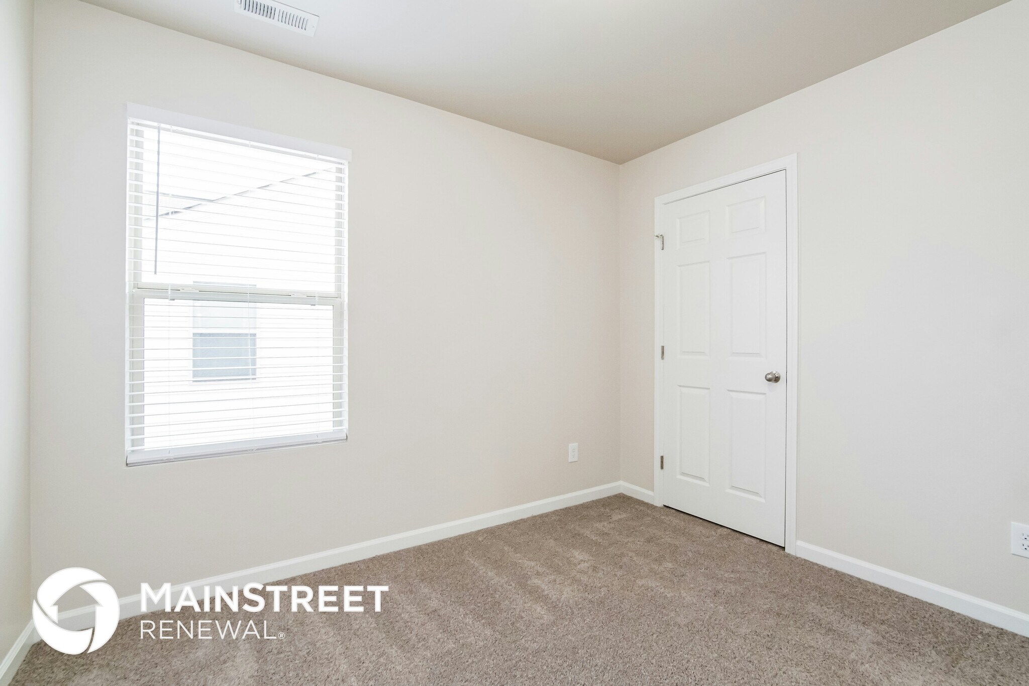 Building Photo - 1445 Lombar St