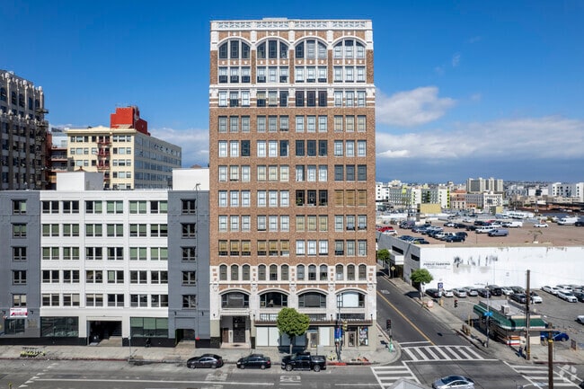 315 E 8th St - Textile Building Lofts