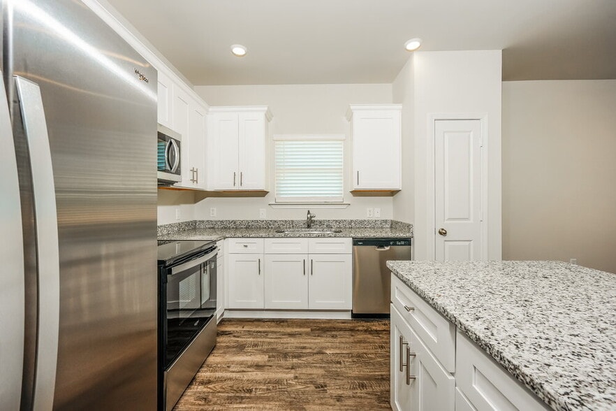 Building Photo - 4552 Morgan Dr