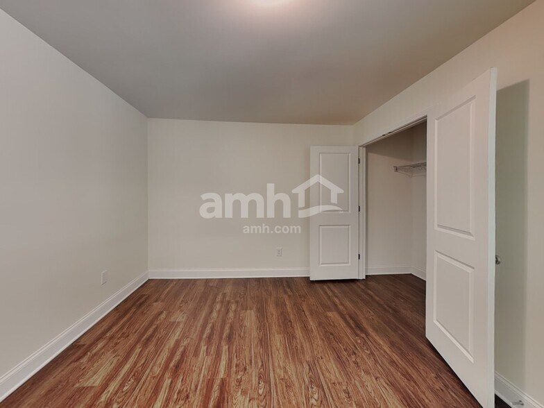 Building Photo - 1221 Bordeau Way