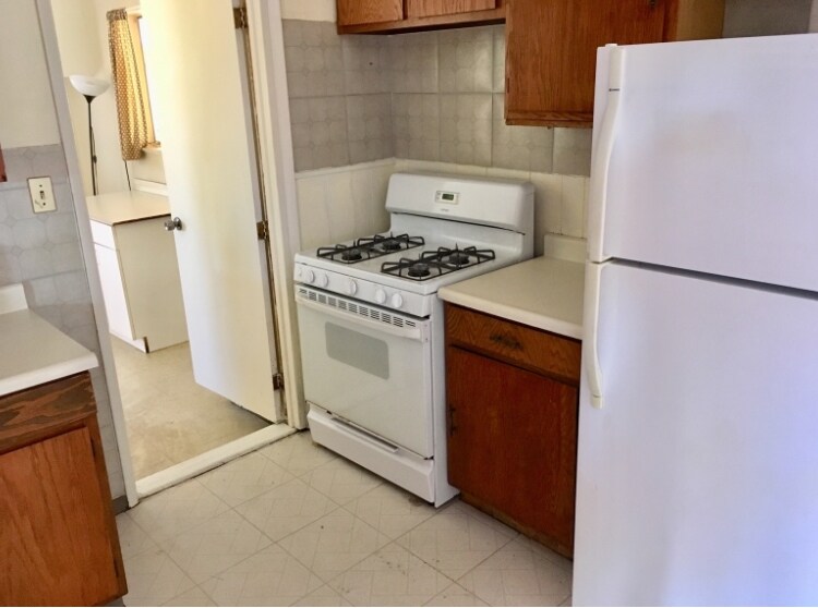 Building Photo - 4640 Clairemont Dr