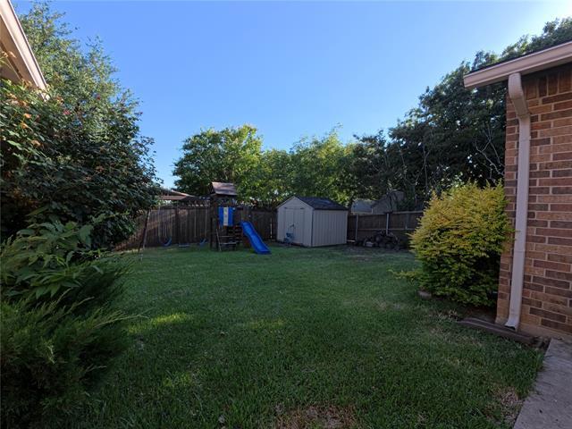 Building Photo - 1738 Hartford Dr