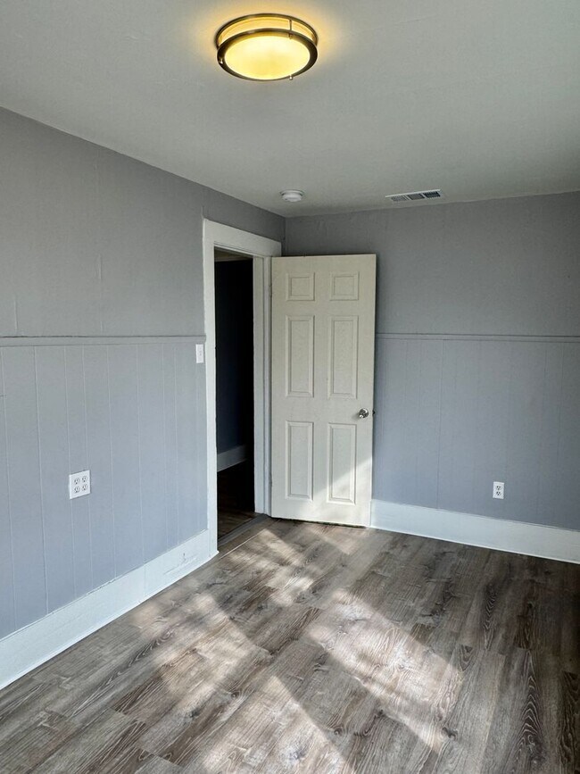 Building Photo - Charming 3 Bedroom Home For Rent in Slaton!