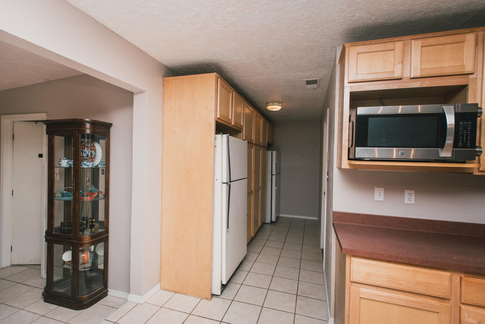 Building Photo - 10228 Belnap Pl