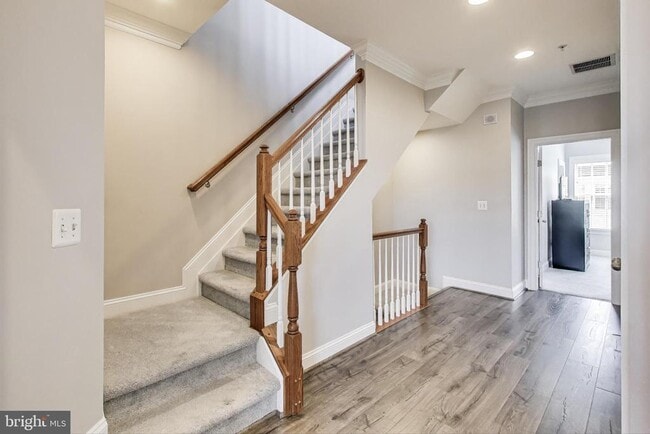 Building Photo - 508 Rampart Way