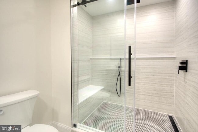 Building Photo - 1326 Chanticleer