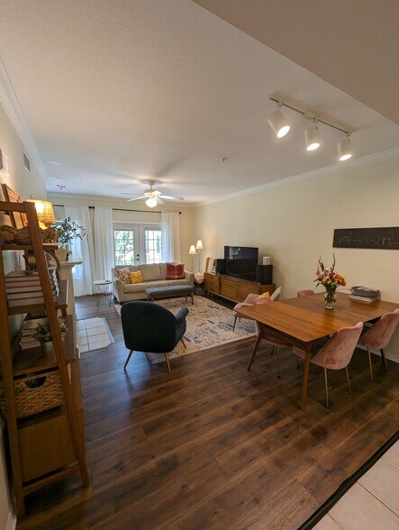 Building Photo - 5133 SW 91 Ct