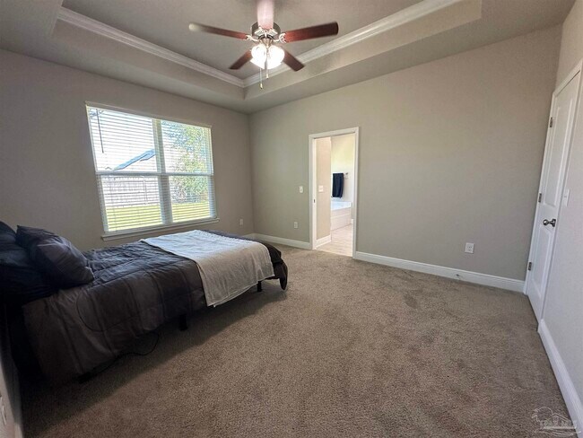 Building Photo - 5365 Parkside Dr