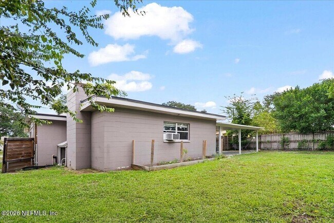 Building Photo - 11634 Marina Dr