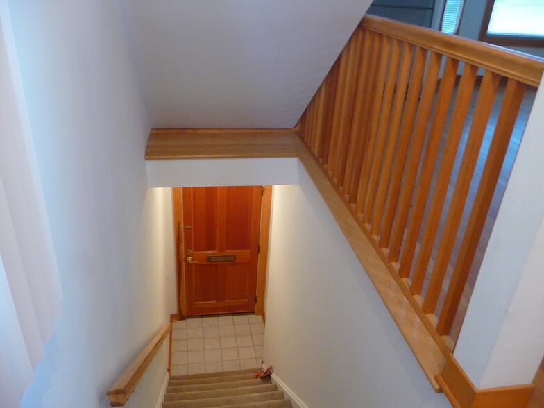 front entry - 2648 N Greenview Ave