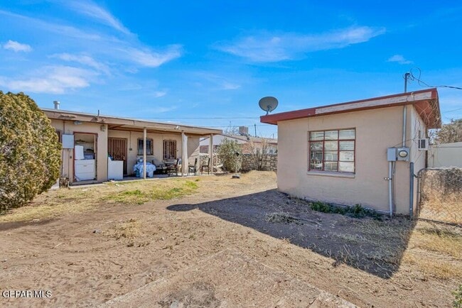 Building Photo - 1309 Zuni Pl