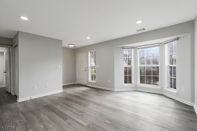 Building Photo - 3505 French Dr