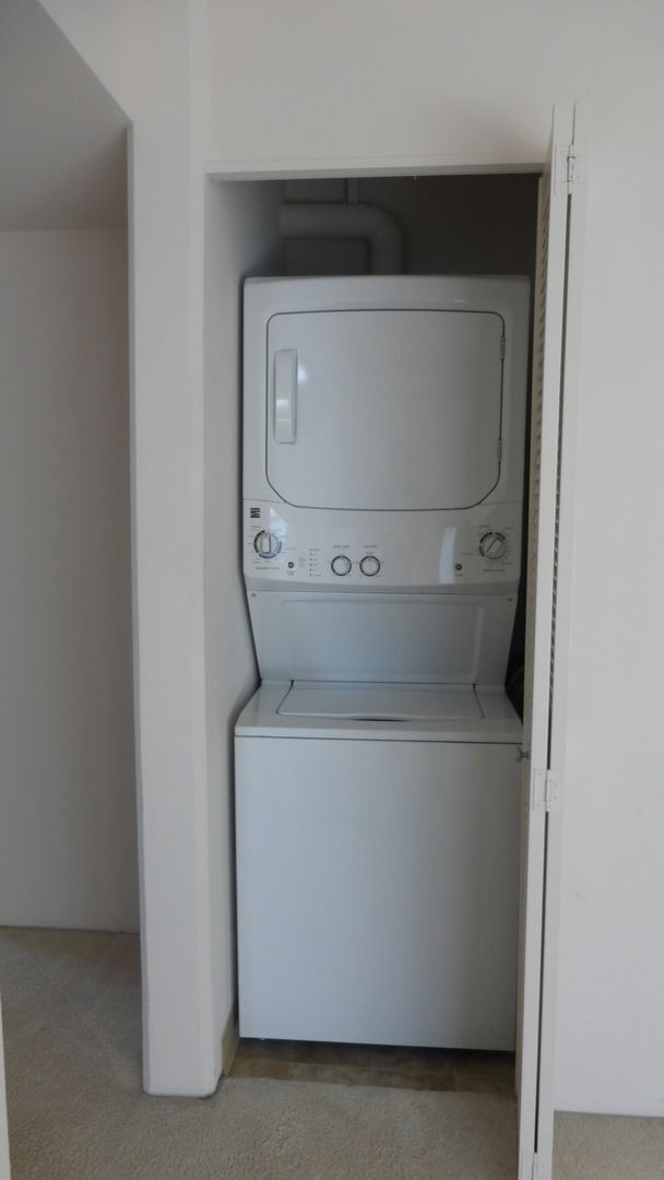 Building Photo - Kaka’ako/Downtown - 2 Bedroom, 2 Bathroom, 2 Parking