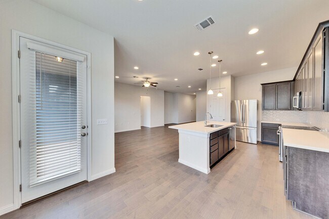 Building Photo - 9937 Comely Bnd