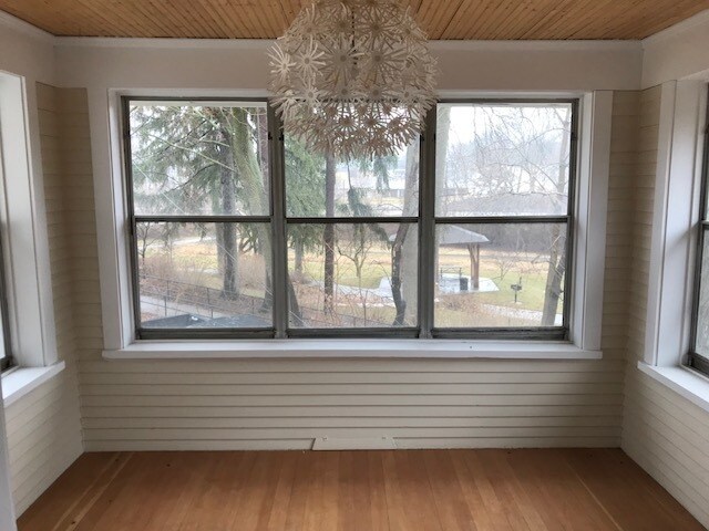 Building Photo - 423 Melrose Ct