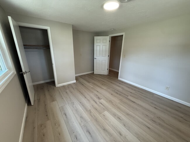 Building Photo - 24200 TN-22