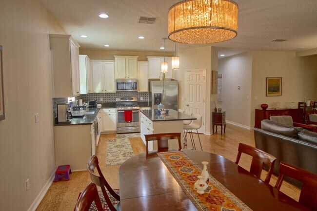 Building Photo - 7973 Pleasant Pine Cir