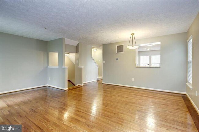 Building Photo - 6112 Starburn Path