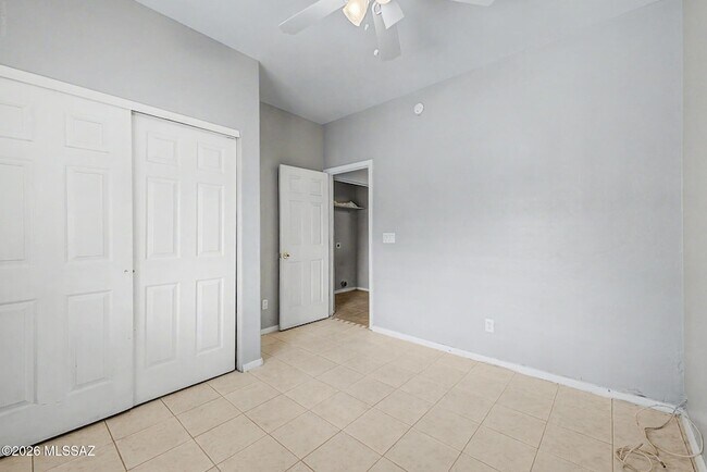 Building Photo - 1316 E Zulema Loop