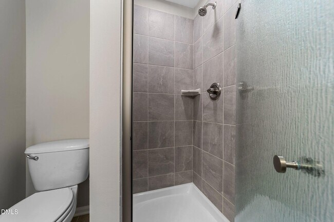 Building Photo - 5501 Sharpe Dr