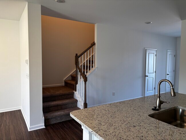 Building Photo - 2721 Yeager Dr NW