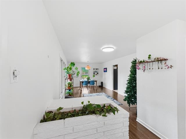 Building Photo - 2137 Lenamon Dr