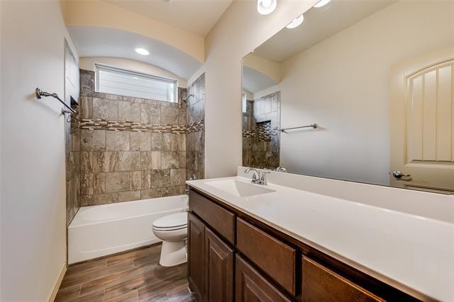 Building Photo - 112 Bluebird Wy