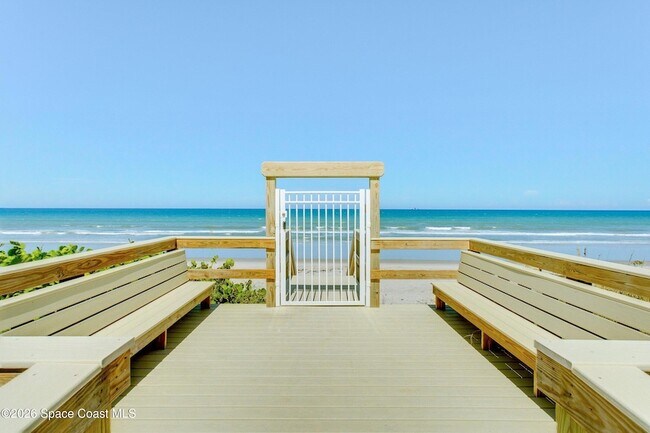Building Photo - 403 Jimmy Buffett Mem Hwy