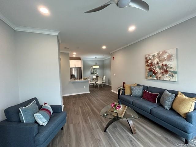 Building Photo - 416 Charles Pond Dr