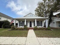 Building Photo - 10391 Emmanuel St