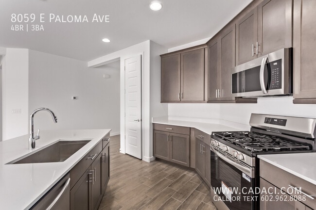 Building Photo - 8059 E Paloma Ave