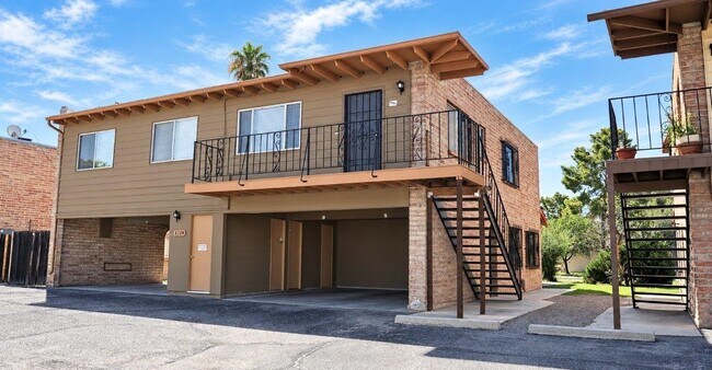 Building Photo - 6709 Calle La Paz