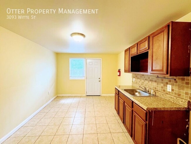 Building Photo - 3093 Witte St