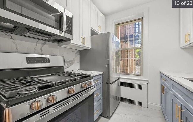 Building Photo - 124-16 84th Rd