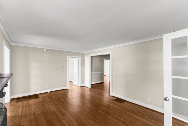 Building Photo - 301 Euclid Ave
