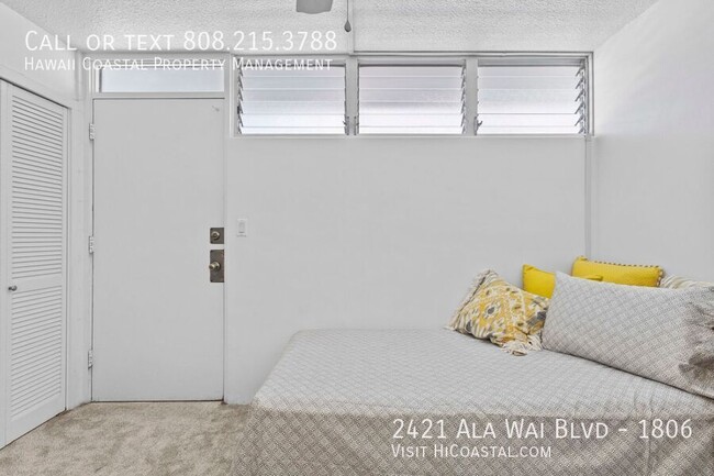 Building Photo - 2421 Ala Wai Blvd