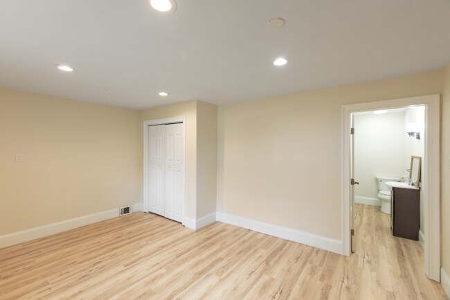 Building Photo - 11439 Scotland Ln