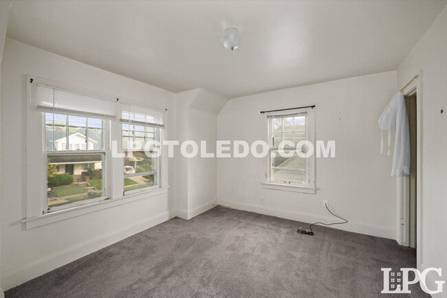 Building Photo - 1579 Colton St