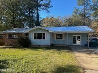 Building Photo - 4065 34th Ave