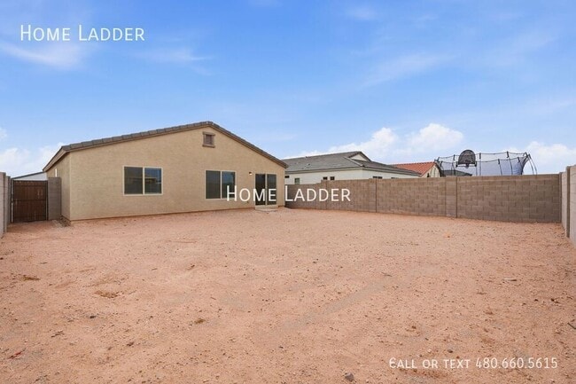 Building Photo - 1360 W Inca Dr