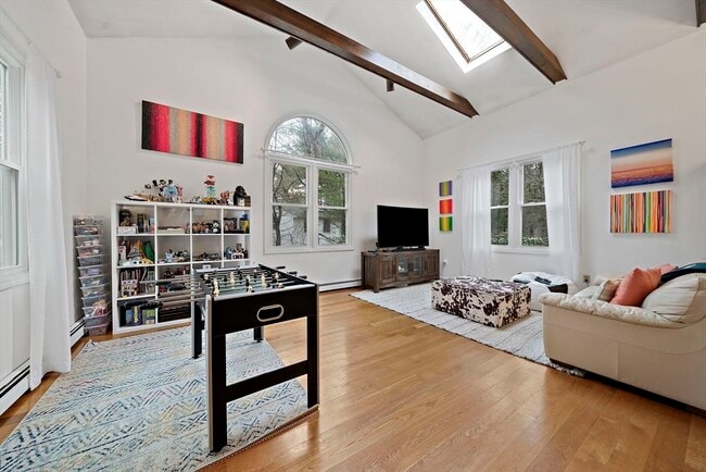 Building Photo - 20 Trayer Rd