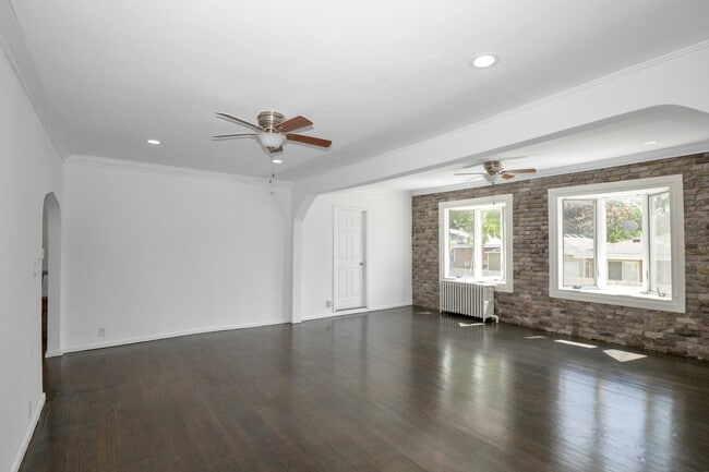 Building Photo - 235 N Ardmore Ave