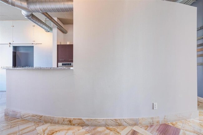 Building Photo - 3029 NE 188th St