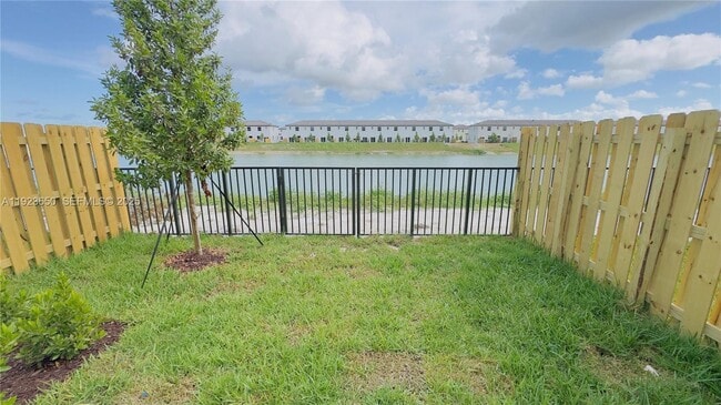 Building Photo - 2755 SE 25th Ave