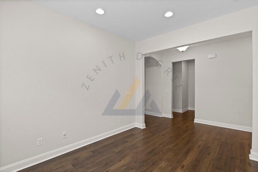Building Photo - 1251 Northlake Blvd