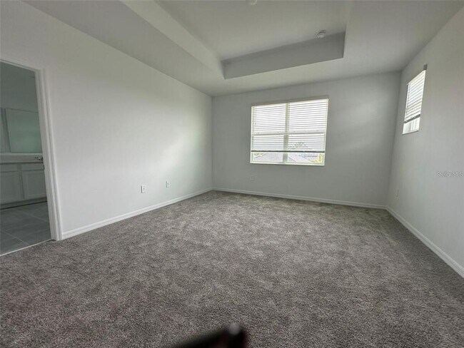 Building Photo - 145 Nine Iron Dr