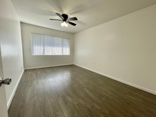 Building Photo - Bright 2 bed 1 bath in Pacific Beach