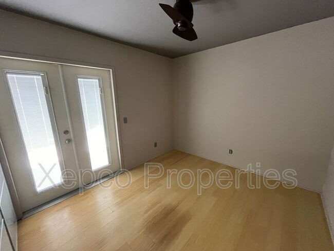 Building Photo - 2961 Sunflower Cir W