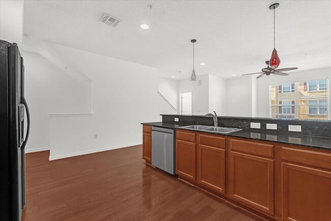 Building Photo - 655 Pensacola Ln